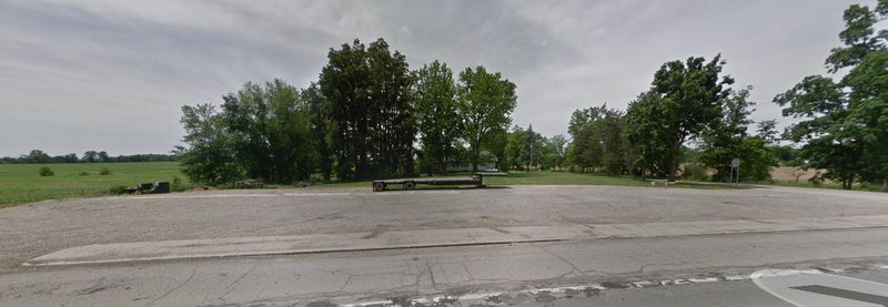 Barneys Service and Motel (4-Bees Party Store) - 2018 Street View (newer photo)